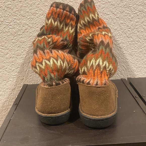 Keen fall color boots size 6.5 EU 37 - Picture 5 of 10